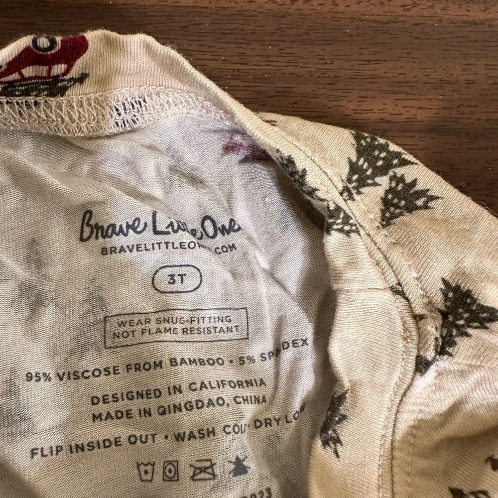 Festive Holiday/Christmas Bamboo Pajamas - Picture 7 of 7